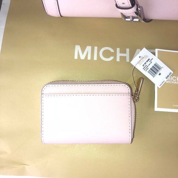 Host Pick🔥 Michael Kors Zip Coin Case Wallet - Picture 7 of 8